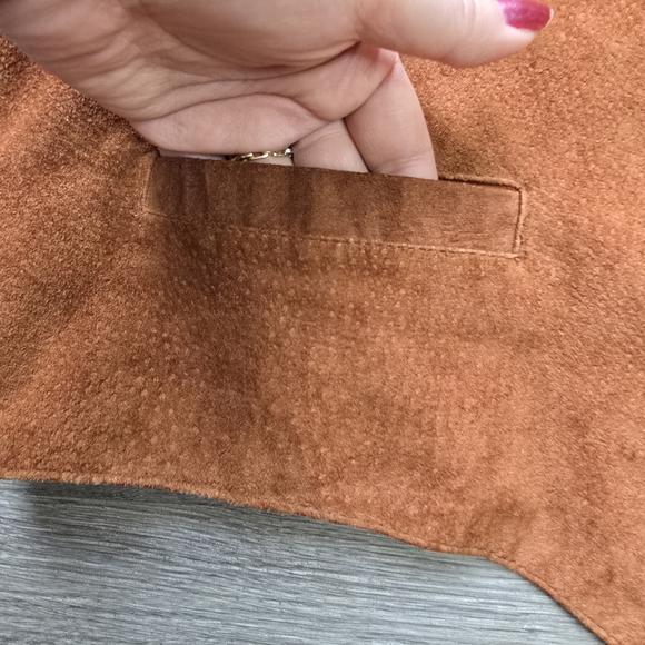 Fringed Suede Vest in Rusty Orange Bohemian Western - Picture 6 of 13